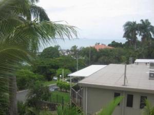 airlie apartments