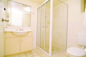 airlie apartments