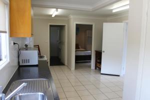airlie apartments