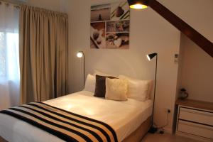 airlie apartments