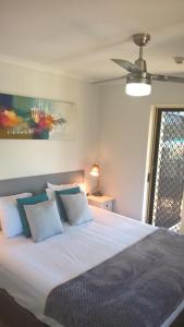 airlie apartments