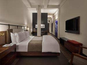 Refinery Hotel,Jersey City>>New York,5 star