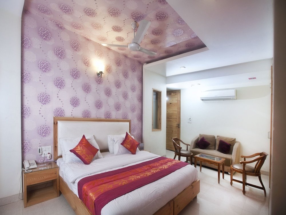 Hotel River View,New Delhi>>Delhi,3 star