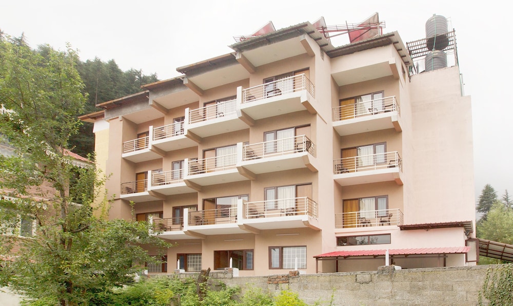 treebo sc residency manali