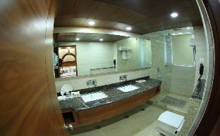 the solitaire resort by lawrence hotels