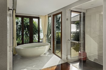 paresa resort phuket