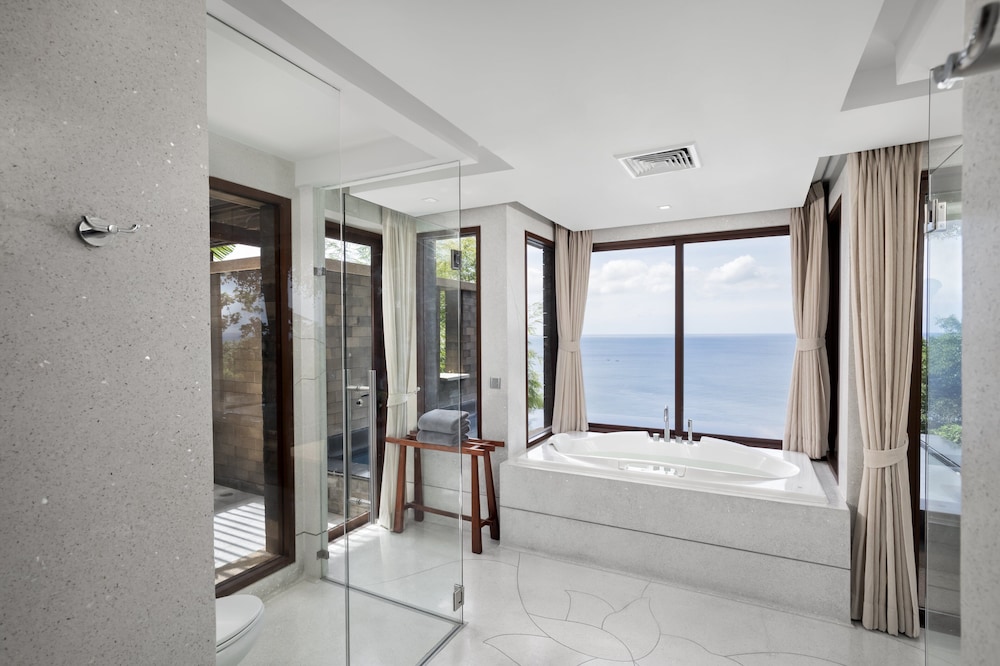 paresa resort phuket