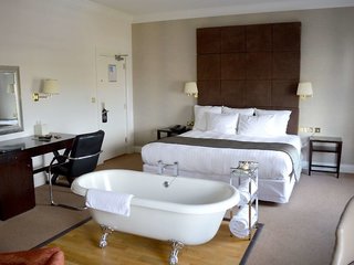 the cliff hotel