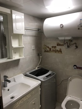 yunzu aparthotel huanlegu branch