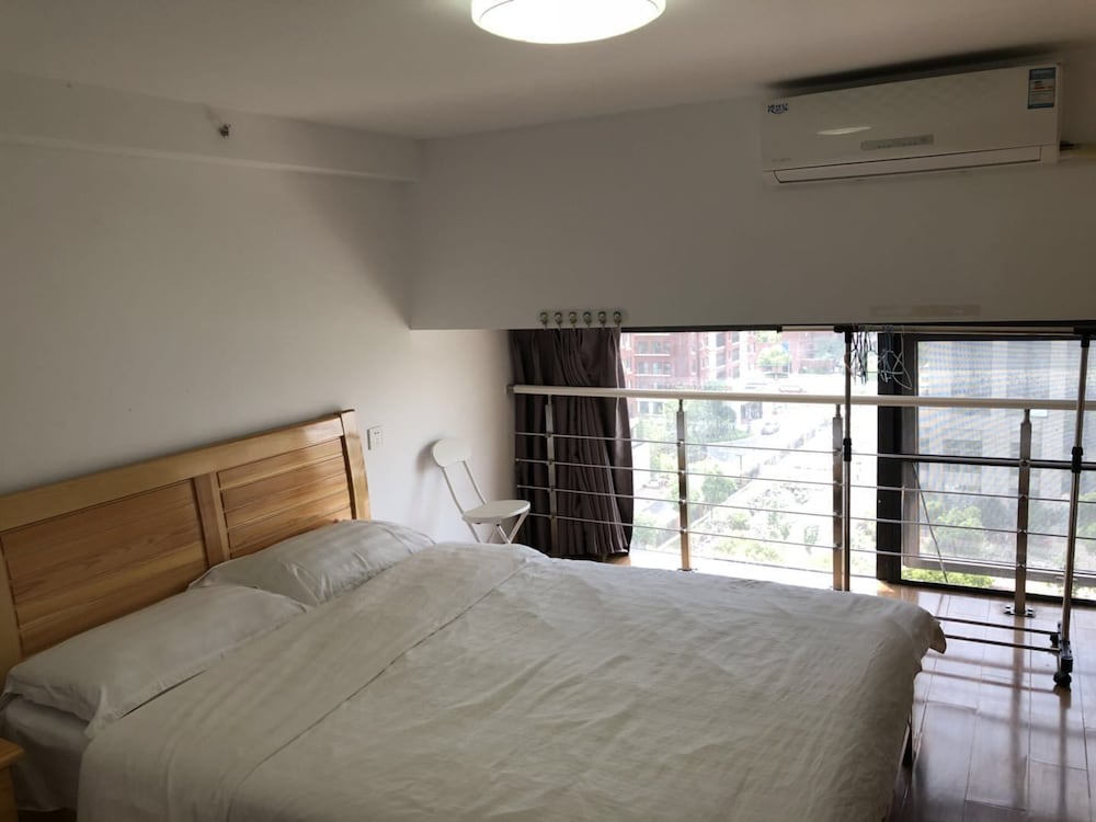 yunzu aparthotel huanlegu branch