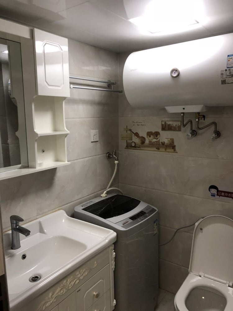 yunzu aparthotel huanlegu branch