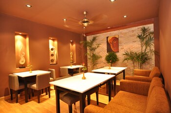 hemingways hotel