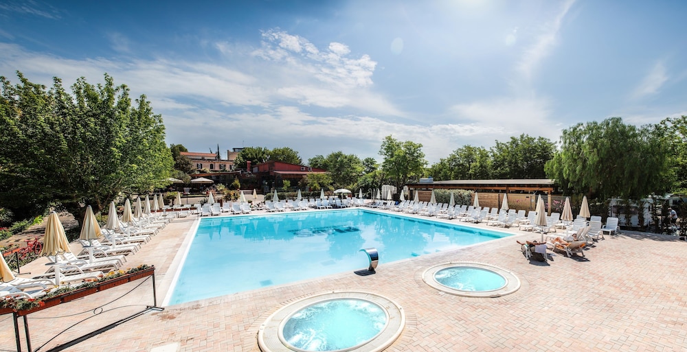 hu roma camping in town