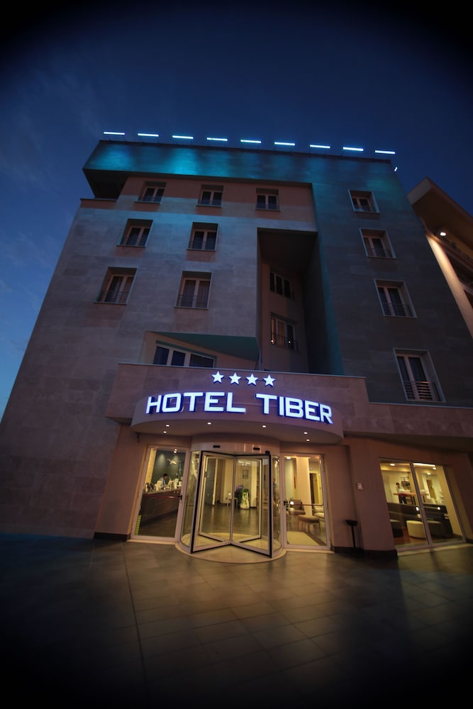 hotel tiber