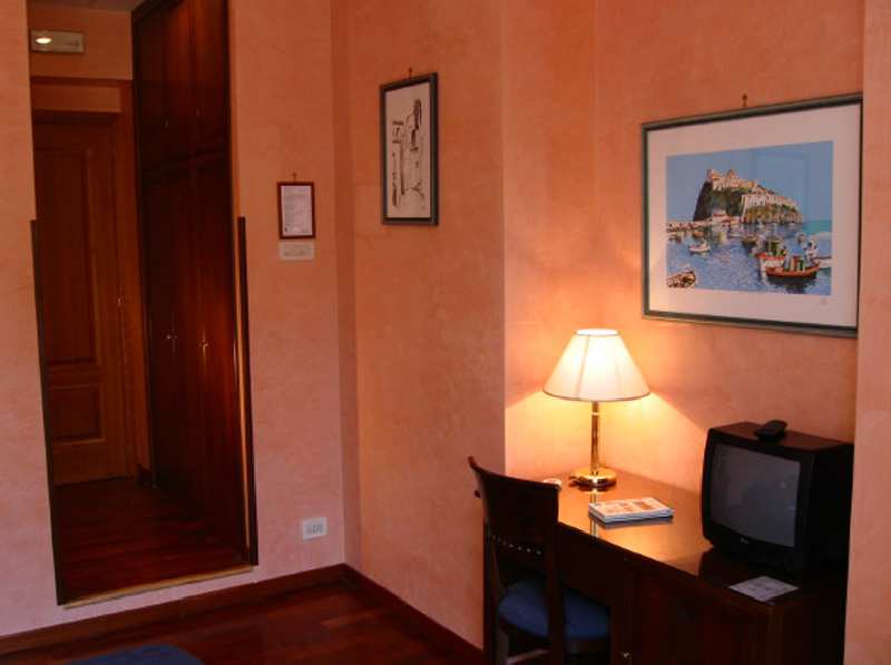 hotel le petit