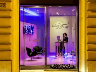 suite sistina for brave lovers