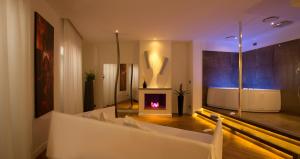 suite sistina for brave lovers