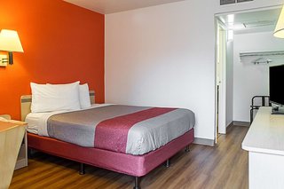 motel 6 kalispell mt