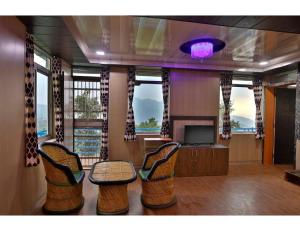 snow view luxury homes