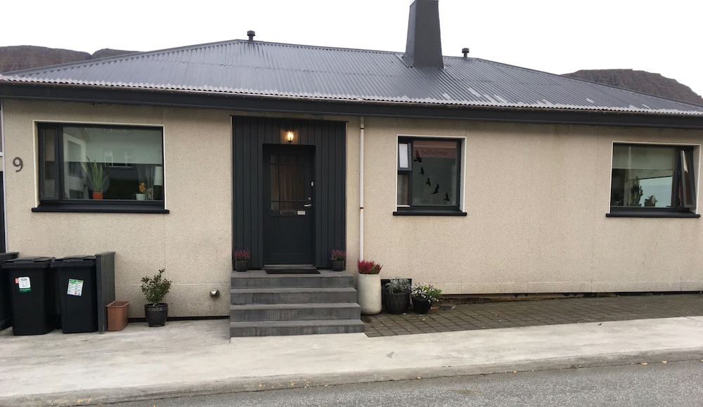 solheimar studio apartment