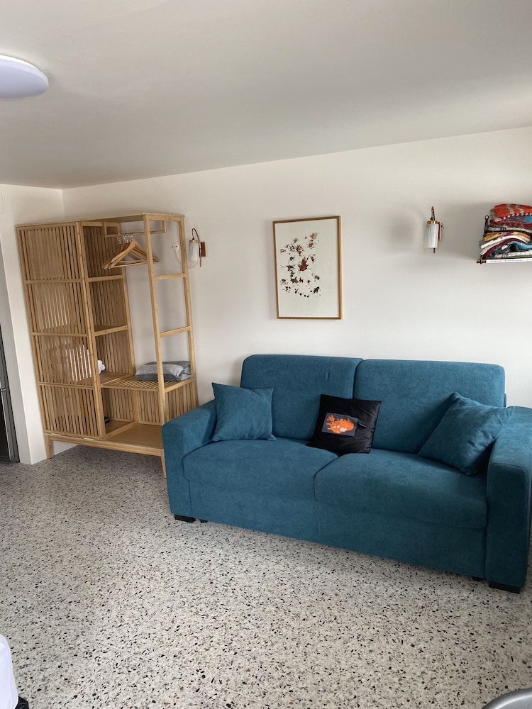 solheimar studio apartment