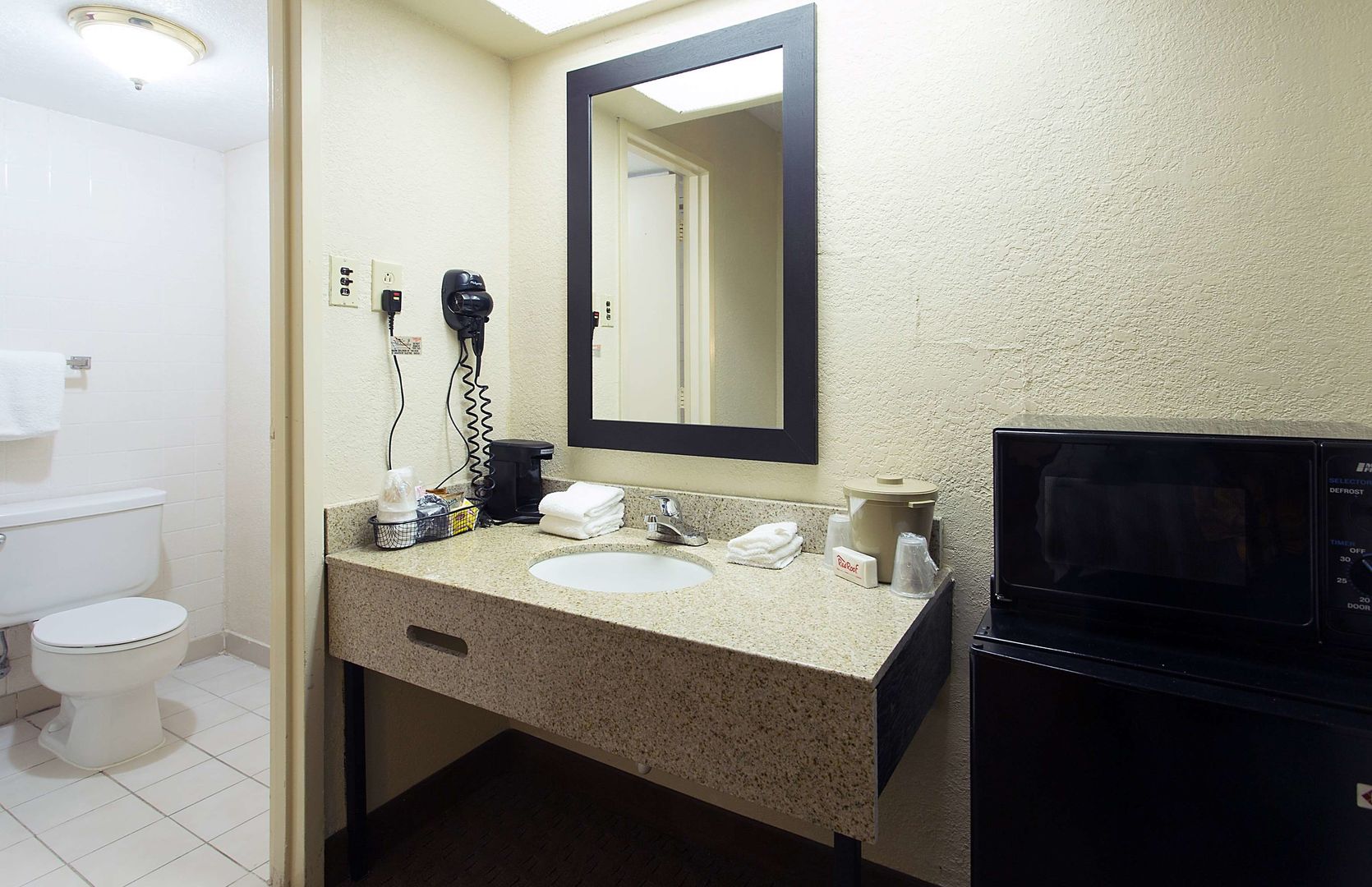 red roof inn hot springs