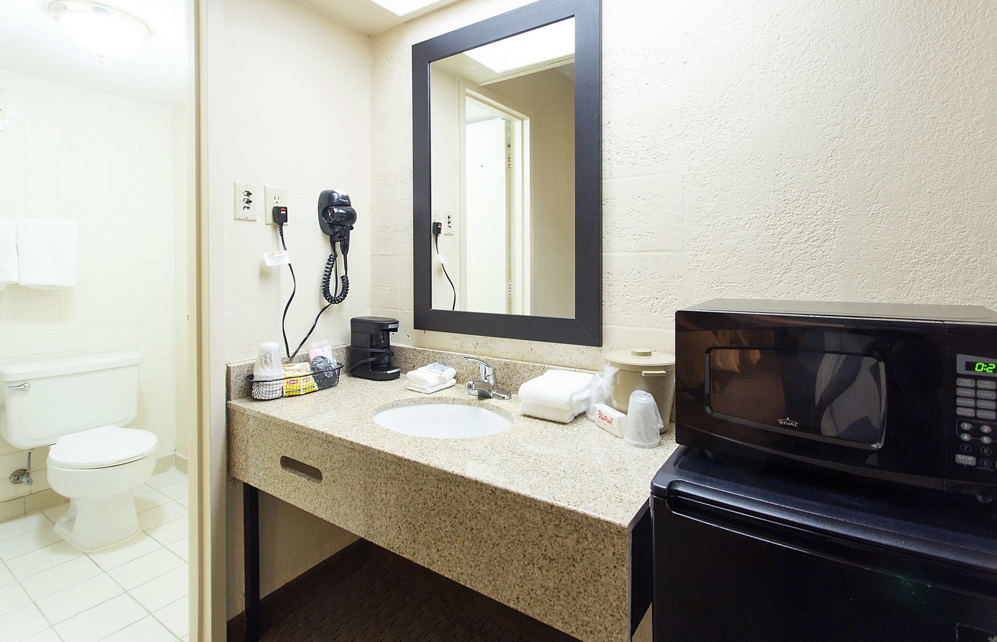 red roof inn hot springs