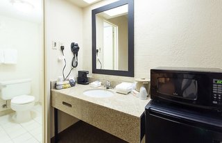 red roof inn hot springs