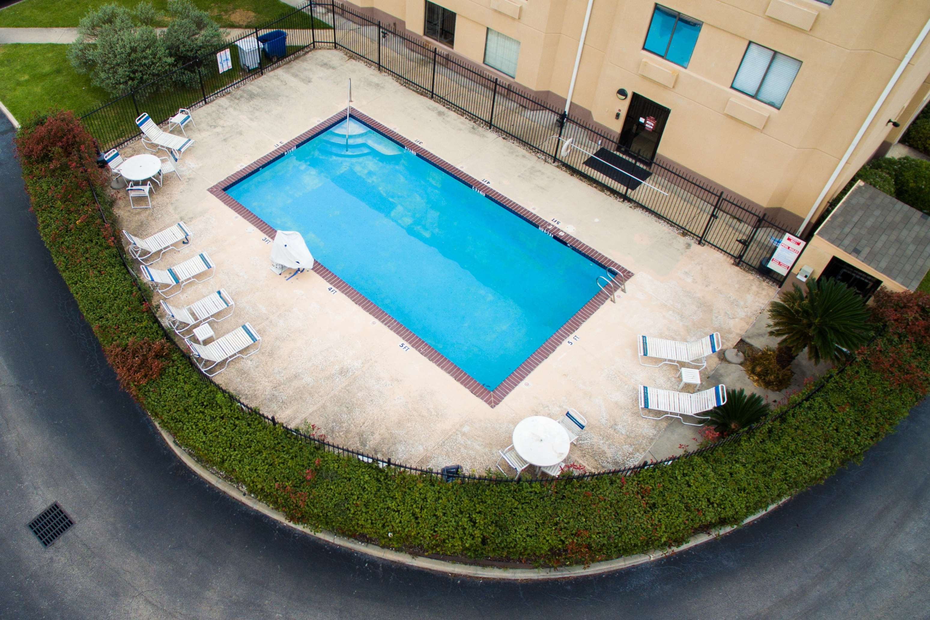 greentree inn houston iah airport