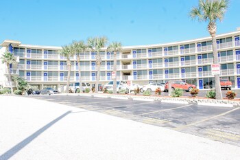 outrigger beach club resort