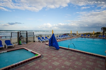 outrigger beach club resort