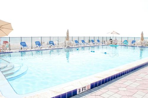 outrigger beach club resort