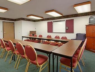 super 8 by wyndham hudson