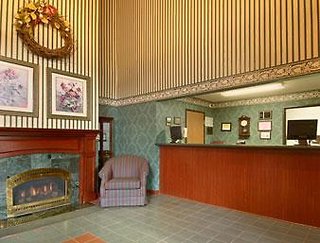 super 8 by wyndham hudson