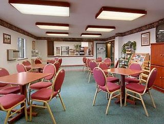 super 8 by wyndham hudson