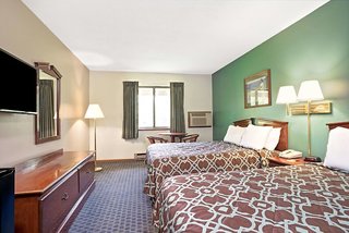 super 8 by wyndham hudson