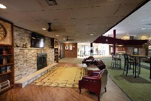 carriage house country club