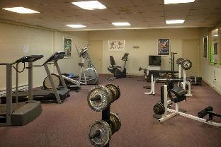 carriage house country club