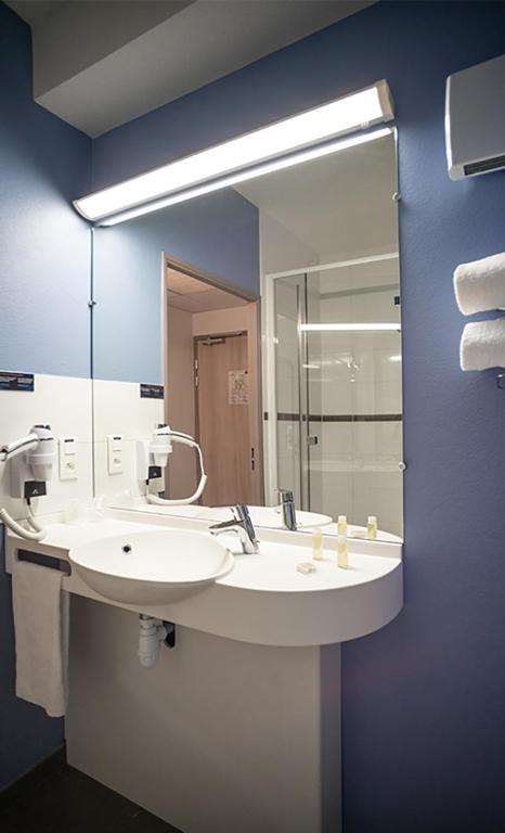 ace hotel paris sud villabe