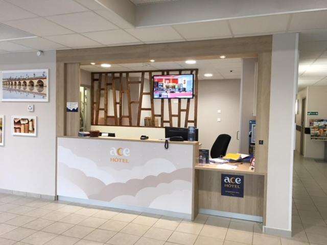 ace hotel paris sud villabe