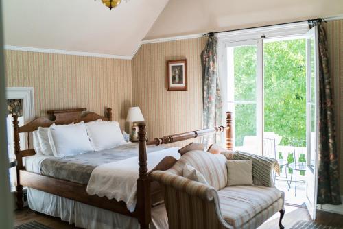 the mulberry inn