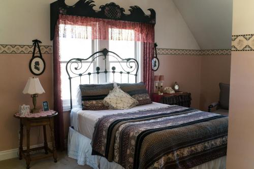 the mulberry inn