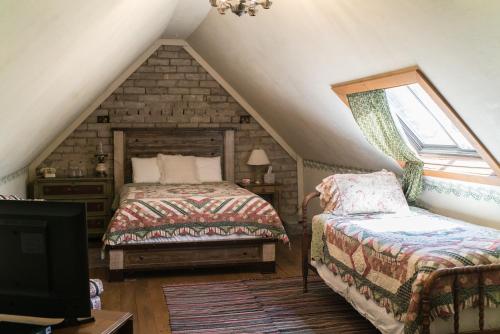 the mulberry inn