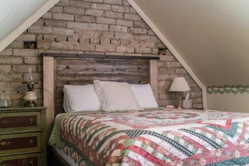 the mulberry inn