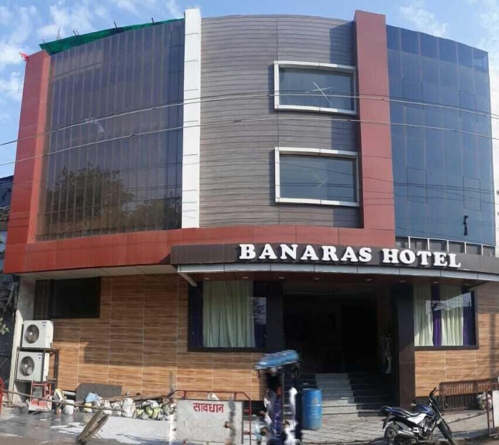 banaras hotel llp