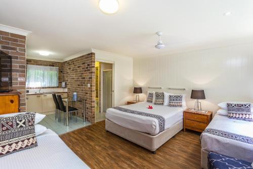 sunshine coast airport motel