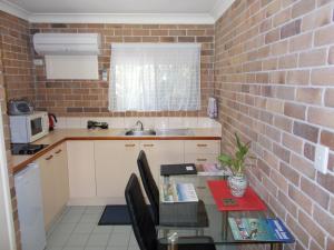 sunshine coast airport motel