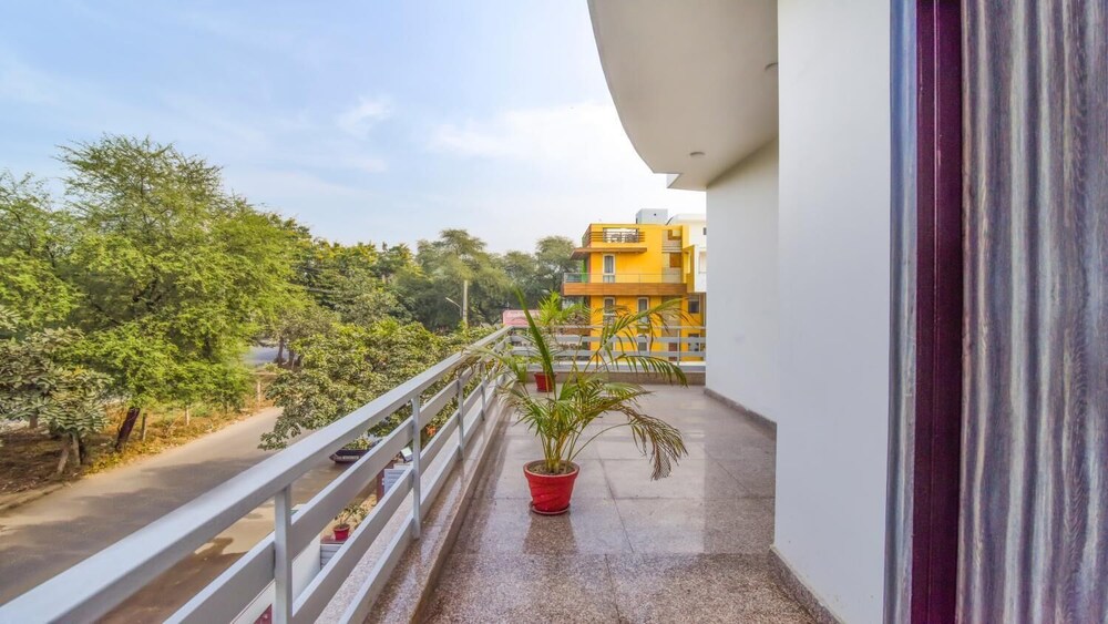 royal residence galleria