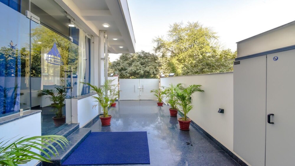 royal residence galleria