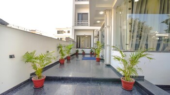 royal residence galleria